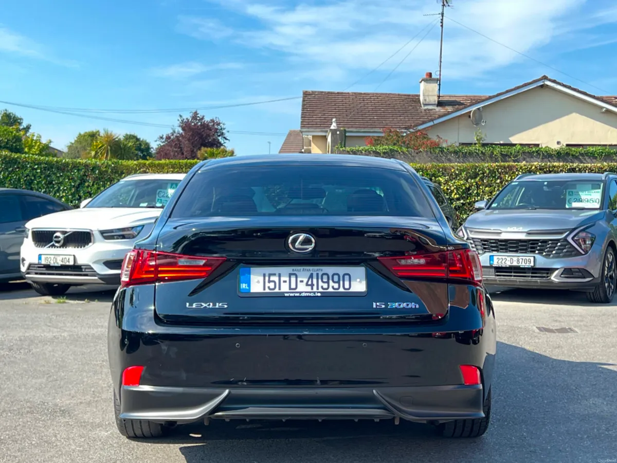Lexus IS 300H EXECUTIVE AUTO *HIGH SPEC* - Image 5