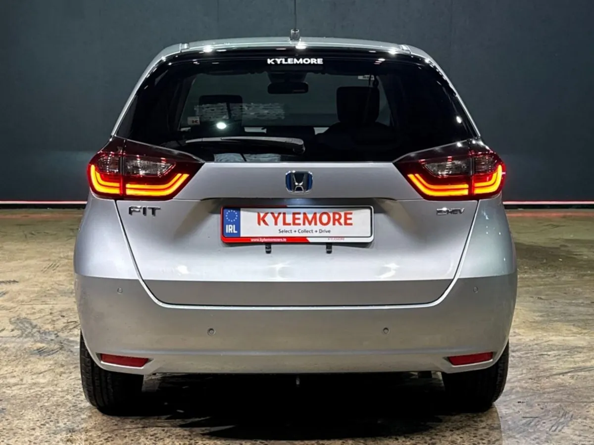 Honda Fit 1.5 HYBRID-E HEV - STABILITY CONTROL - P - Image 4