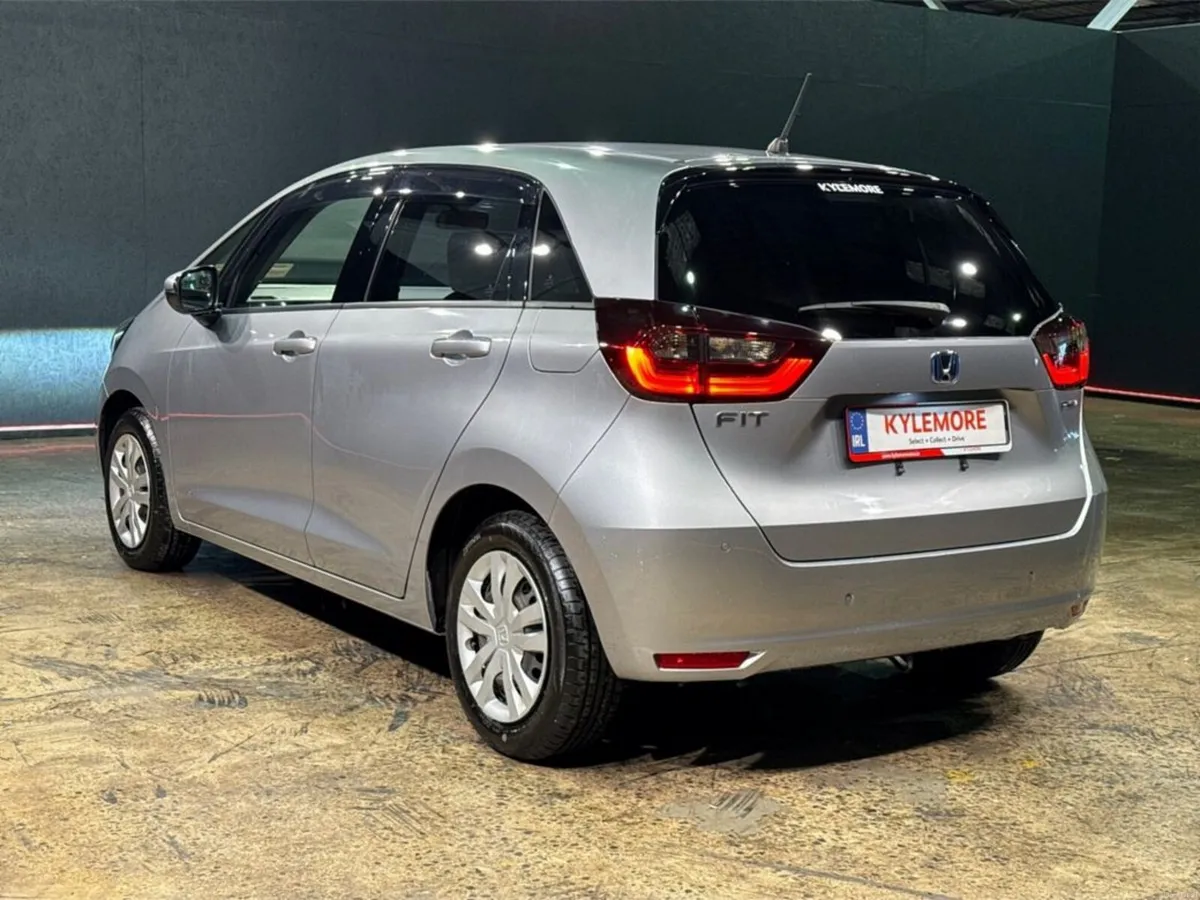 Honda Fit 1.5 HYBRID-E HEV - STABILITY CONTROL - P - Image 5