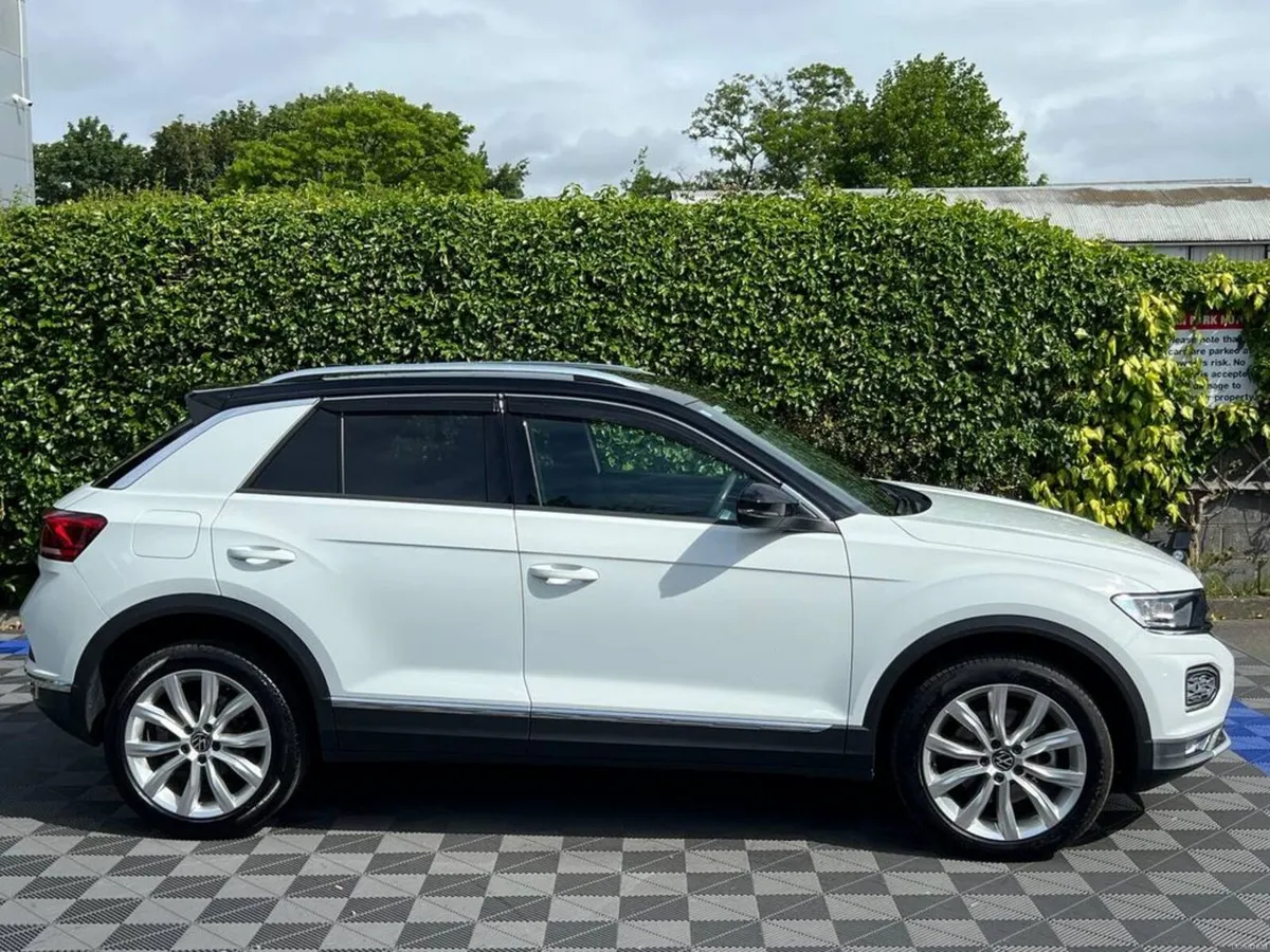 Volkswagen T-Roc SPORT 2.0 TDI AUTO /// 18" ALLOYS - Image 2