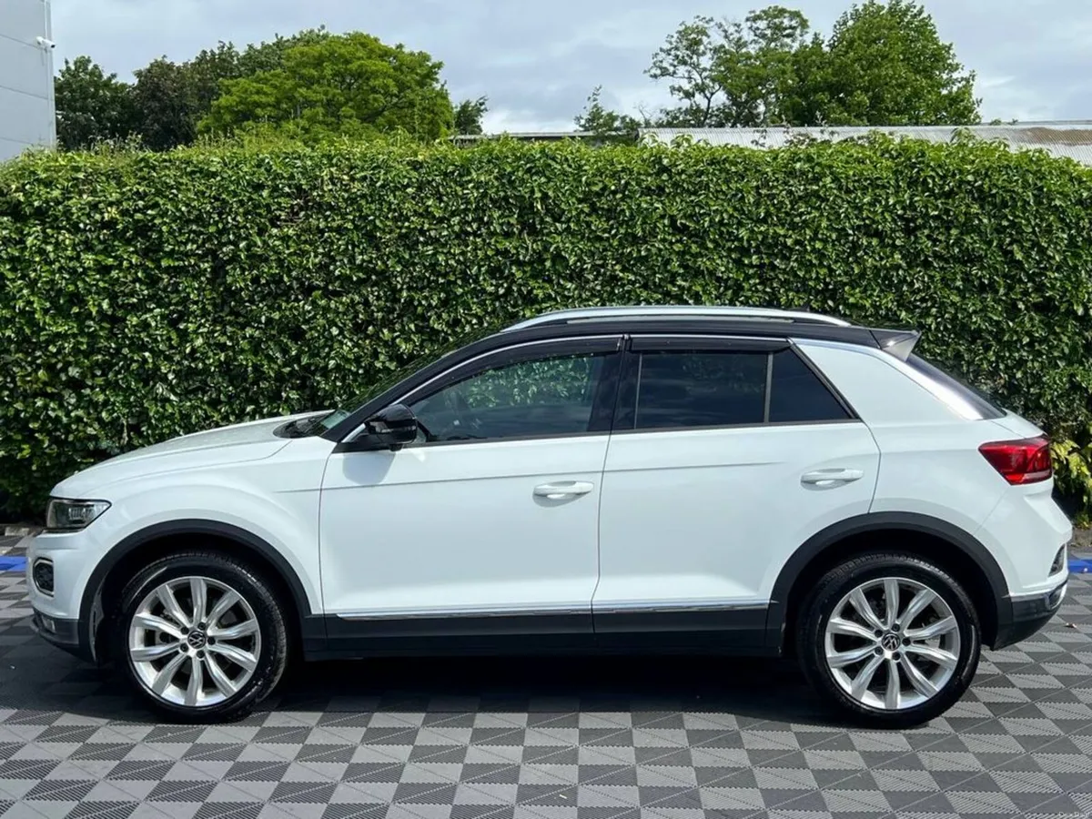 Volkswagen T-Roc SPORT 2.0 TDI AUTO /// 18" ALLOYS - Image 3