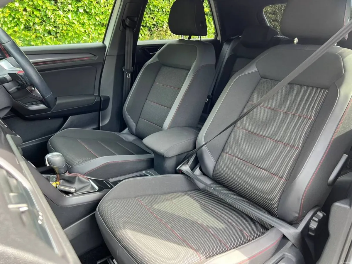Volkswagen T-Roc SPORT 2.0 TDI AUTO /// 18" ALLOYS - Image 6