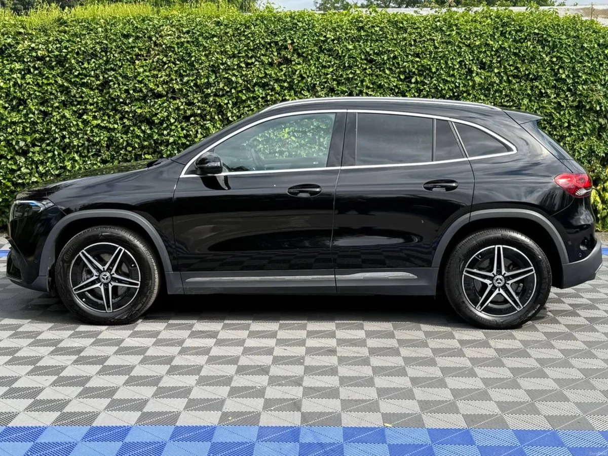 Mercedes-Benz EQA EQA250+ AMG-LINE // APPLE CARPLA - Image 3