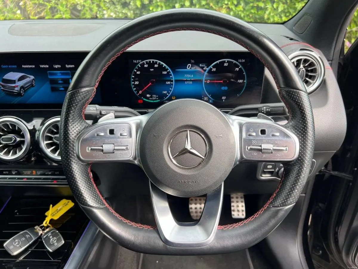 Mercedes-Benz EQA EQA250+ AMG-LINE // APPLE CARPLA - Image 4
