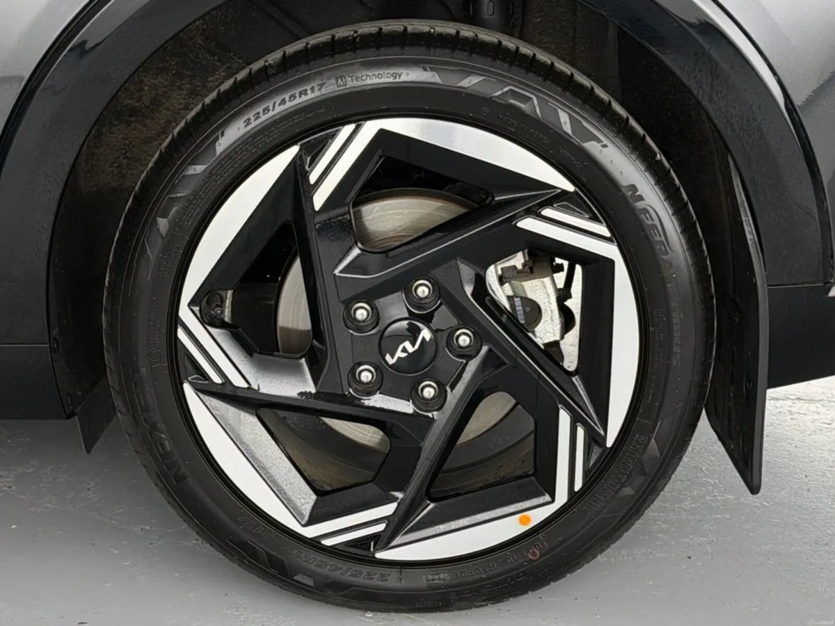 Kia K4 5HB Mhev GT-Line - Image 3