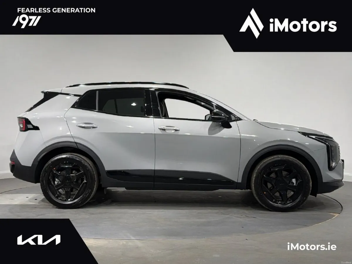 Kia Sportage BLACK EDITION HEV HYBRID - Image 2