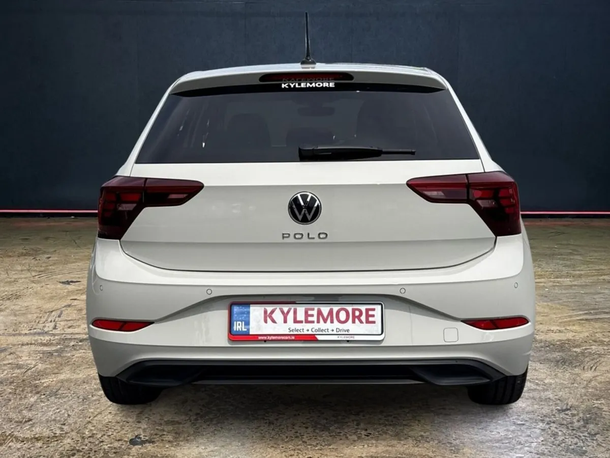 Volkswagen Polo 1.0 AUTOMATIC - FACTORY ALLOYS - P - Image 4