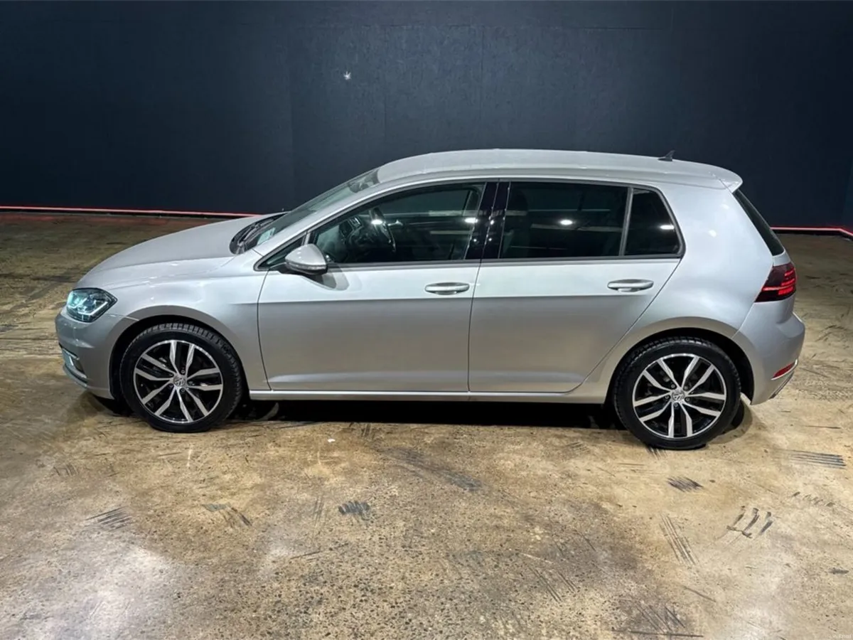 Volkswagen Golf 1.4 AUTOMATIC TSI HIGH LINE TECH E - Image 6