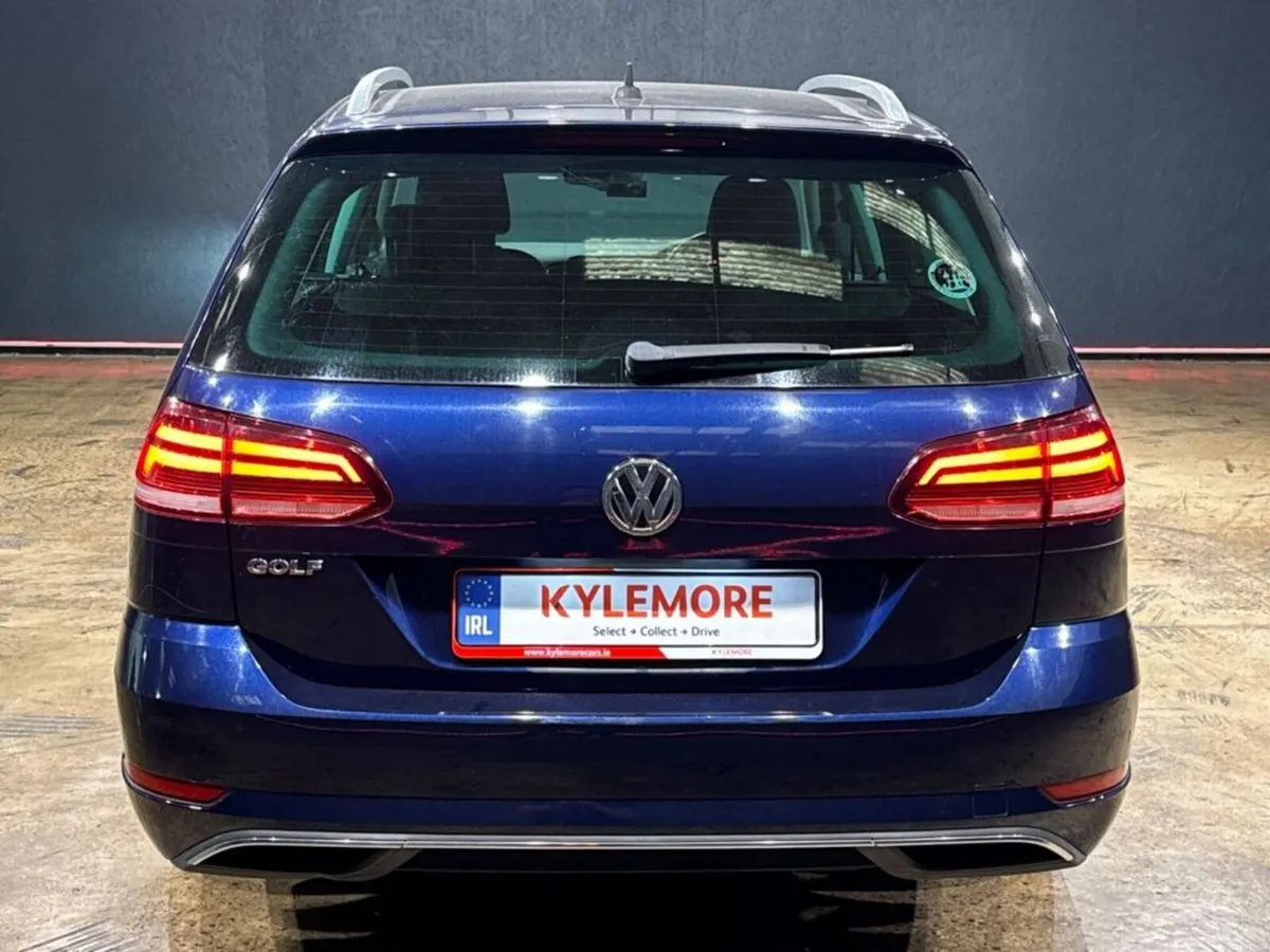 Volkswagen Golf 1.2 TSI COMFORT LINE TECH EDITION - Image 4