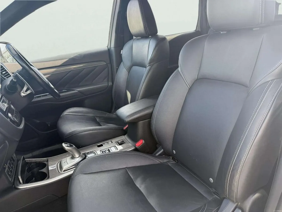 Mitsubishi Outlander 2.4 4H Phev 221BHP 5DR Auto - Image 2