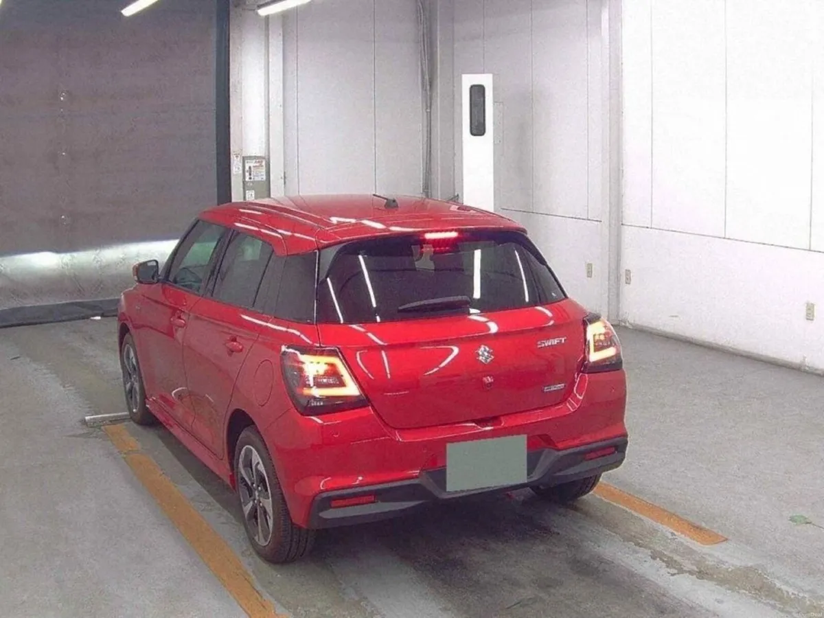 Suzuki Swift 1.2 HYBRID AUTOMATIC - MZ EDITION - U - Image 2