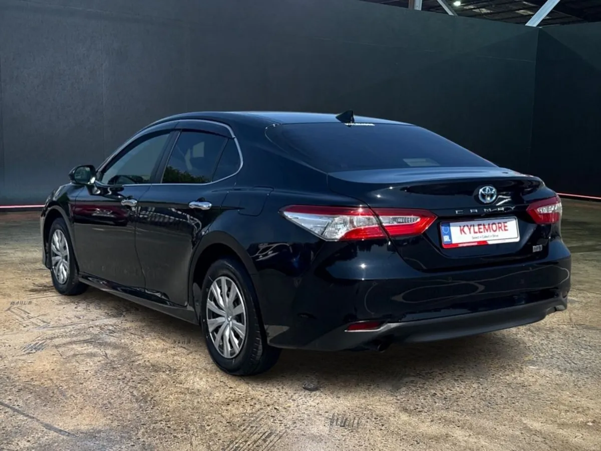 Toyota Camry 2.5 HYBRID AUTOMATIC - CRUISE CONTROL - Image 5