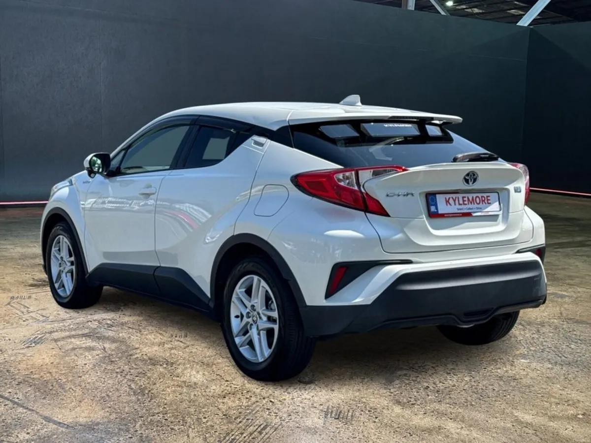 Toyota C-HR 1.8 HYBRID AUTOMATIC SUV - FACTORY ALL - Image 5