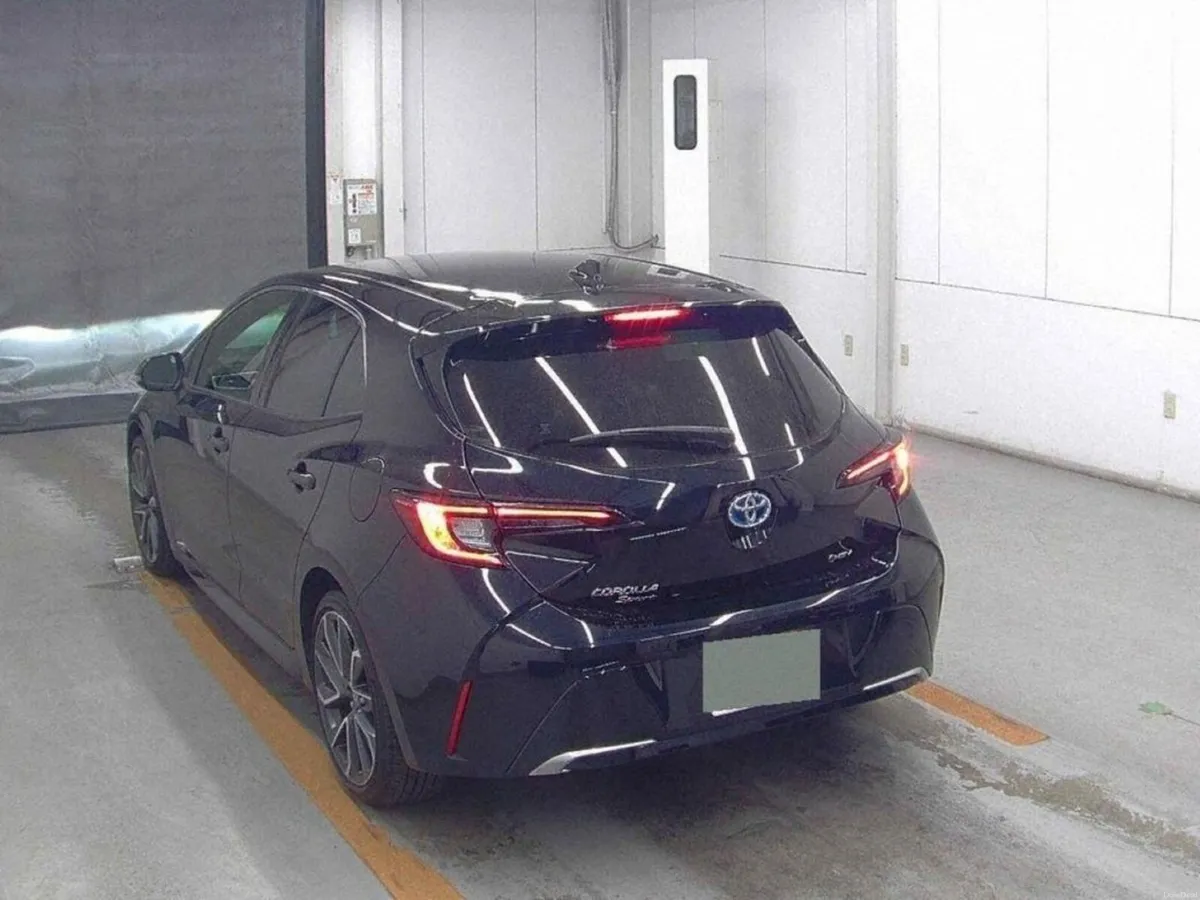 Toyota Corolla 1.8 HYBRID AUTOMATIC GZ EDITION (TO - Image 2