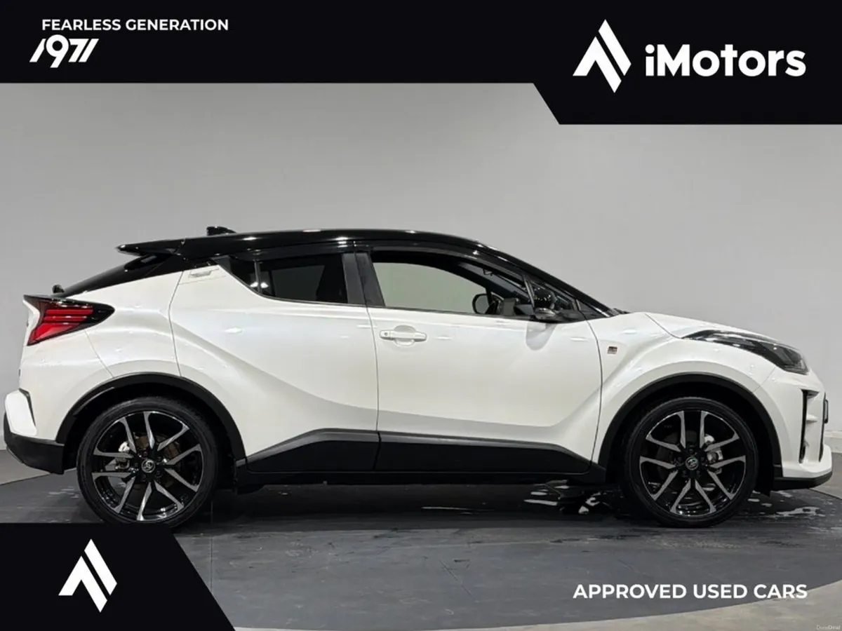 Toyota C-HR GR SPORT AUTOMATIC HYBRID - Image 2