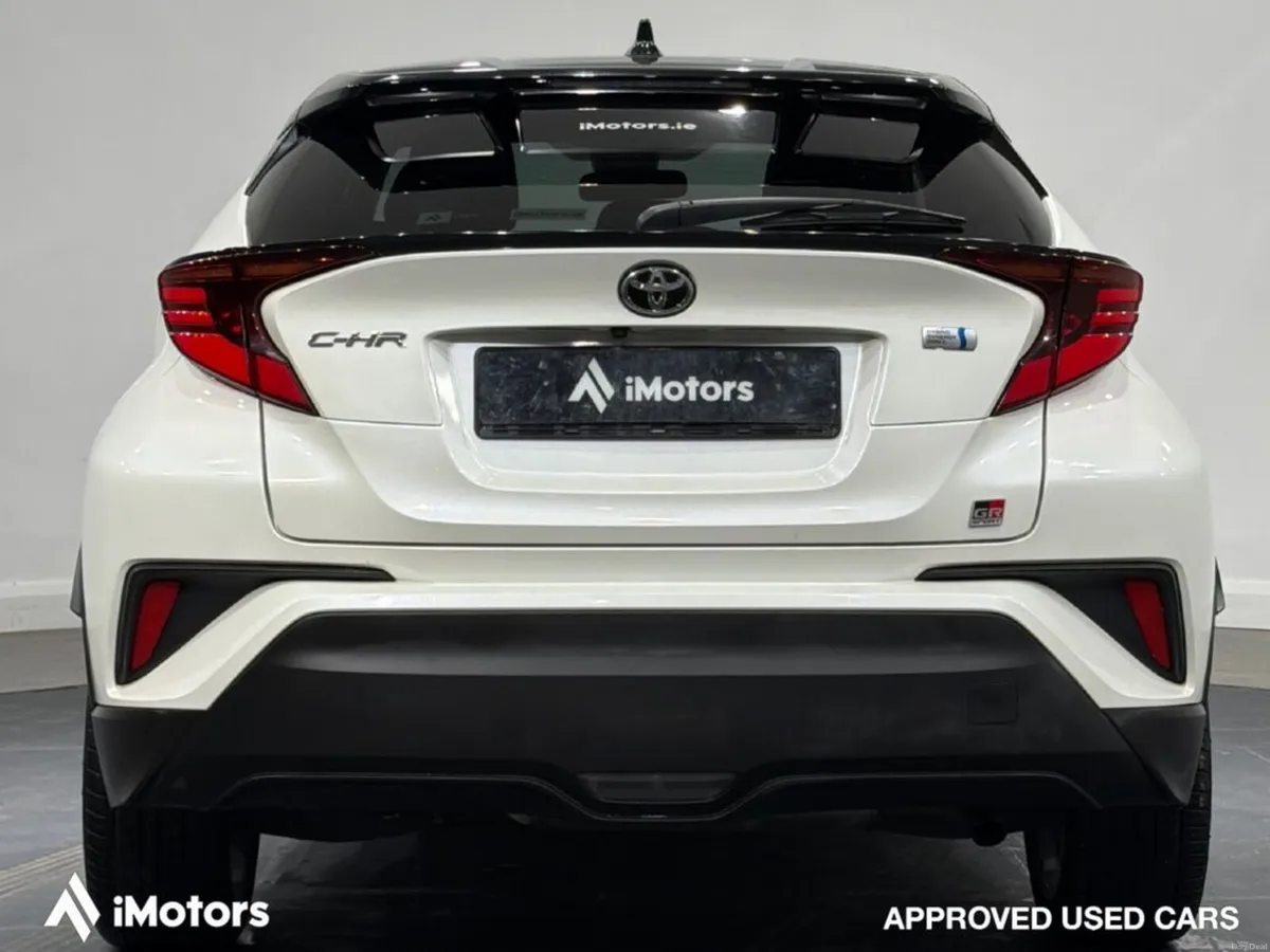 Toyota C-HR GR SPORT AUTOMATIC HYBRID - Image 4