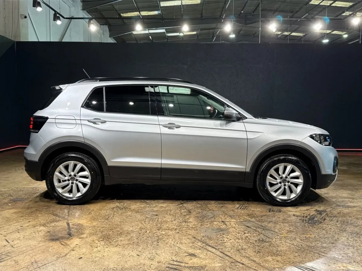 Volkswagen T-Cross 1.0 TSI AUTOMATIC - REVERSE CAM - Image 2