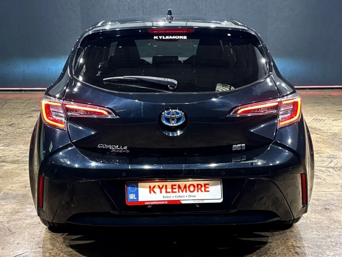 Toyota Corolla 1.8 SPORT HYBRID G MODEL AUTOMATIC - Image 4