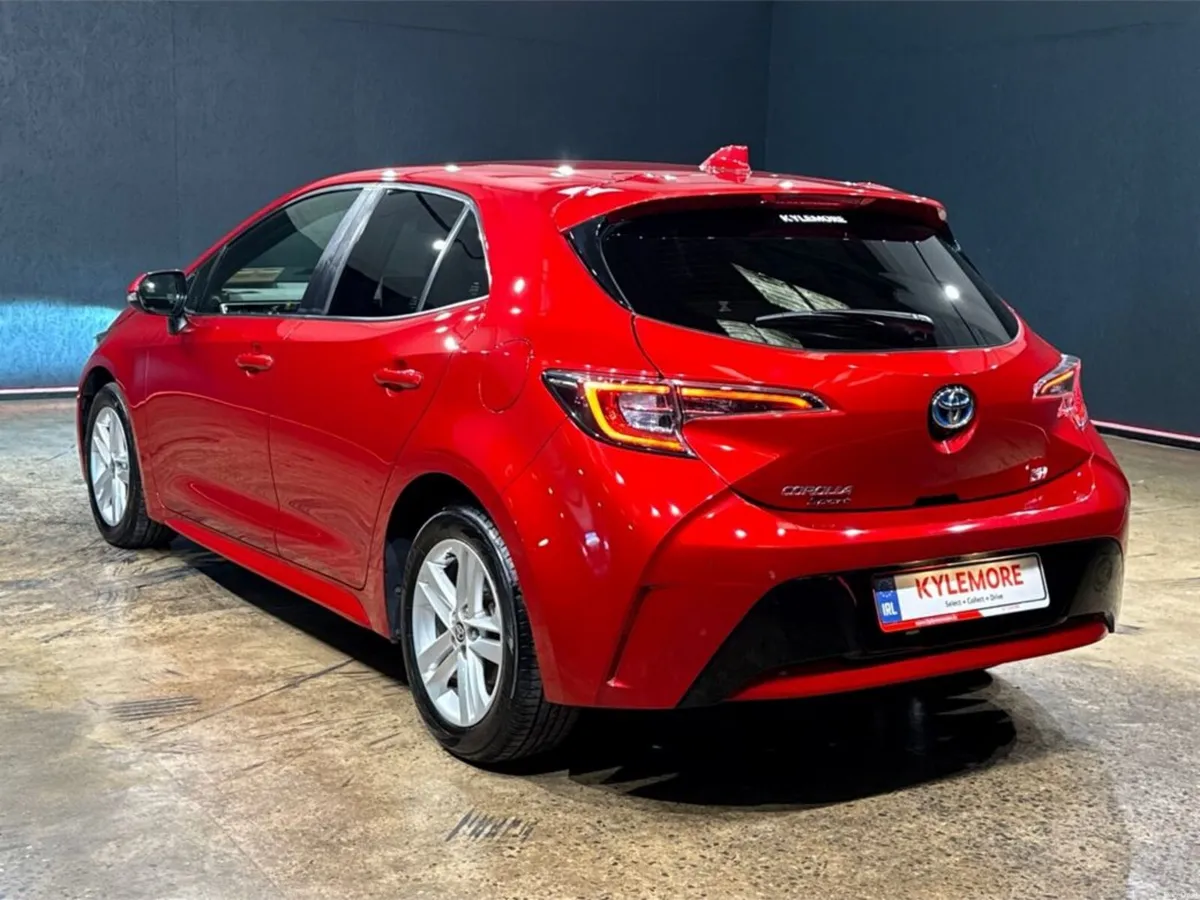 Toyota Corolla 1.8 HYBRID AUTOMATIC - G EDITION - - Image 5