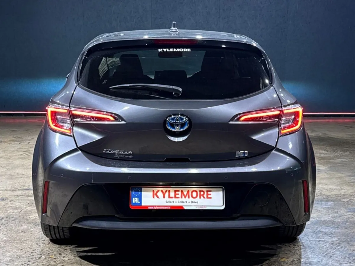 Toyota Corolla 1.8 HYBRID AUTOMATIC - G EDITION - - Image 4