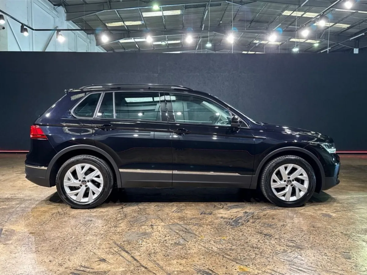 Volkswagen Tiguan 2.0 TDI AUTOMATIC - CRUISE CONTR - Image 2