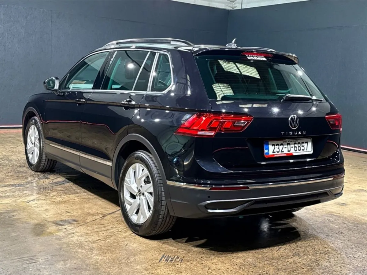 Volkswagen Tiguan 2.0 TDI AUTOMATIC - CRUISE CONTR - Image 3
