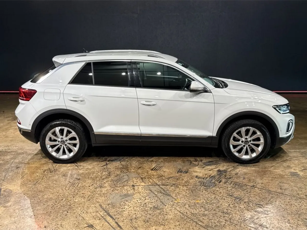 Volkswagen T-Roc 1.5 TSI AUTOMATIC - CRUISE CONTRO - Image 2