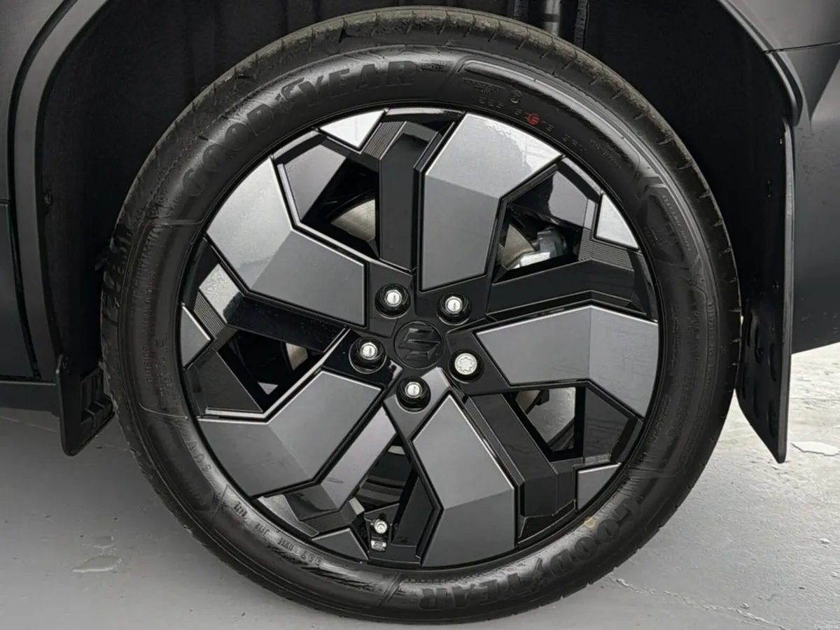Suzuki e Vitara Ultra 61kwh - Image 3
