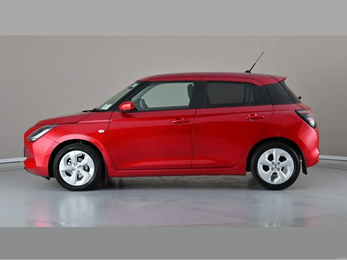 Suzuki Swift Motion 1.2 Automatic - Image 5