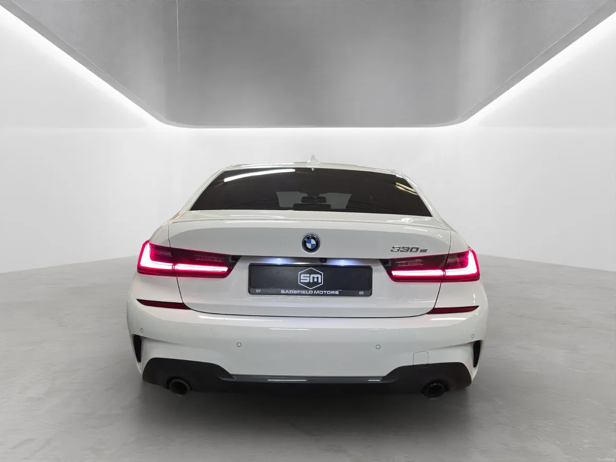 2022 BMW 330E M-SPORT AUTO. - Image 5