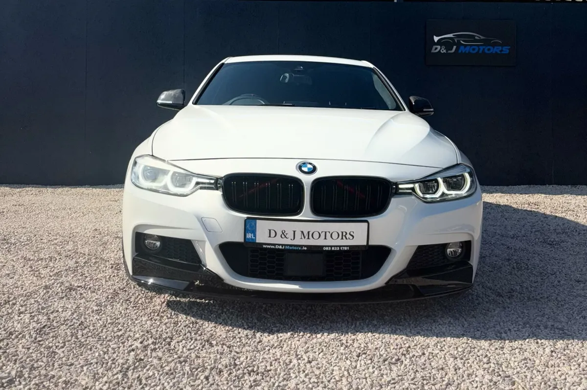 BMW 320i 2.0 M Sport Automatic 2017 Low KM - Image 4