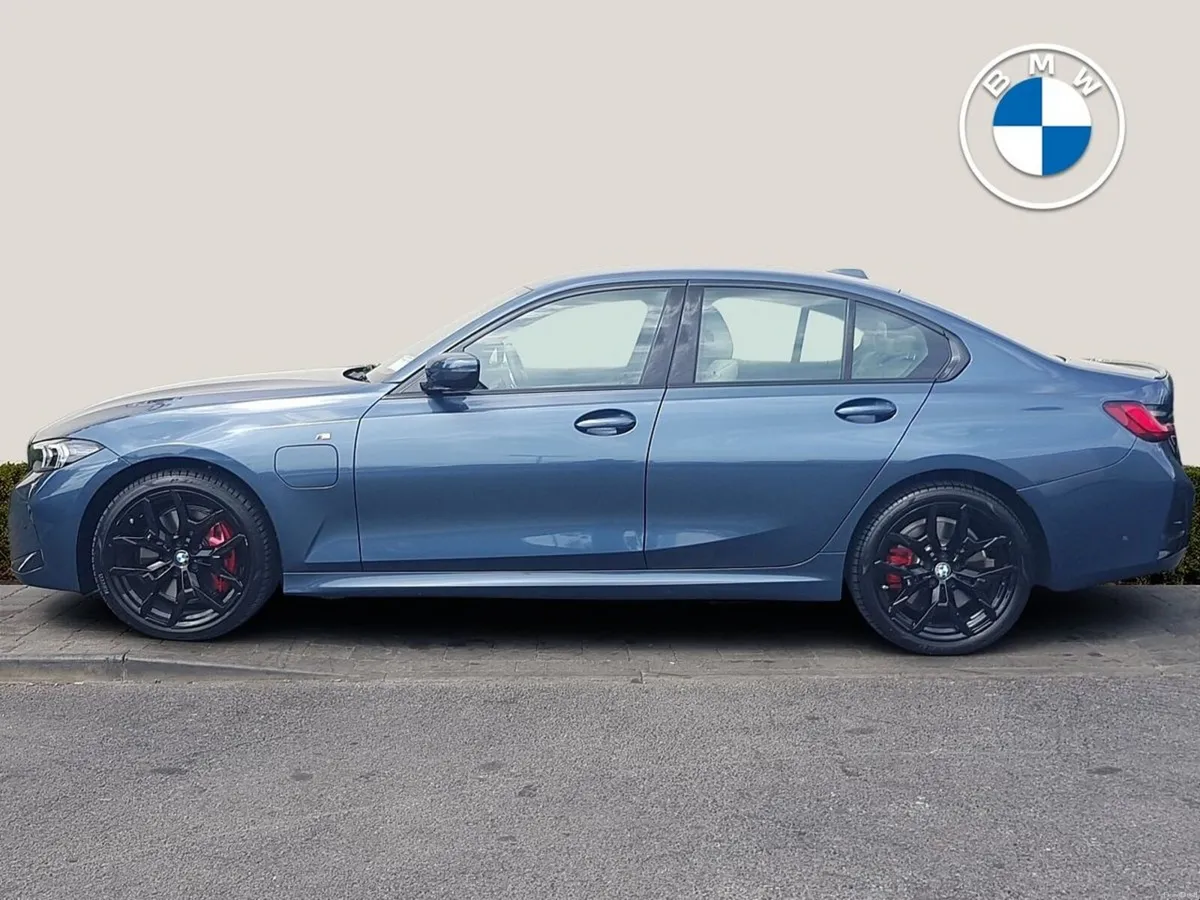 BMW 3-Series 330e M Sport - Image 3