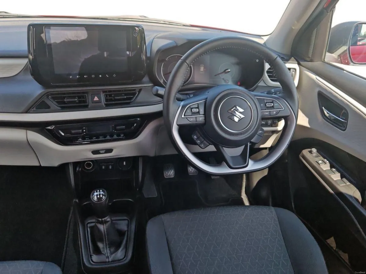 Suzuki Swift Swift 1.2 Mild Hybrid Motion - Image 2