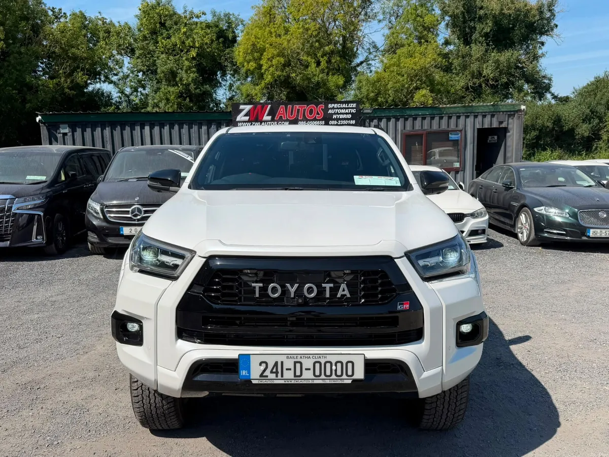 241 TOYOTA HILUX GR - Image 2