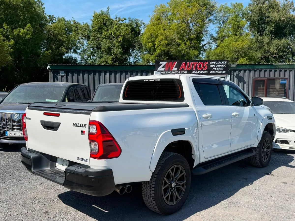 241 TOYOTA HILUX GR - Image 6