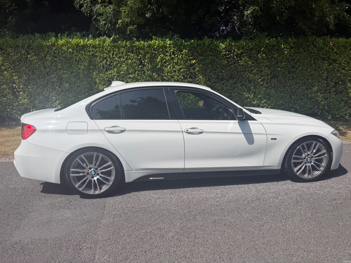 2013 BMW 320d M Sport Saloon – €12,450 - Image 3
