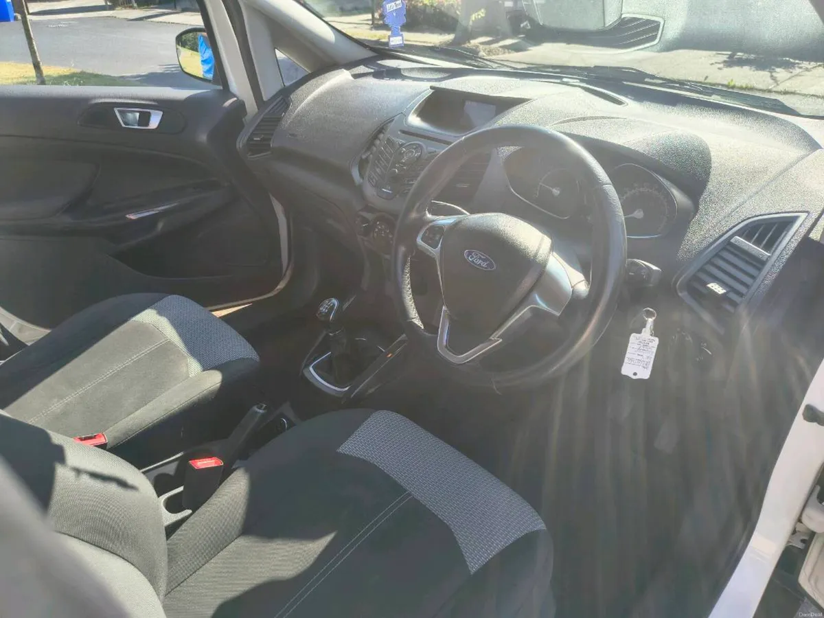 Ford EcoSport 2016 - Image 6