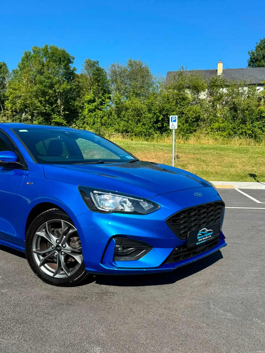Ford Focus 2019 - Image 2