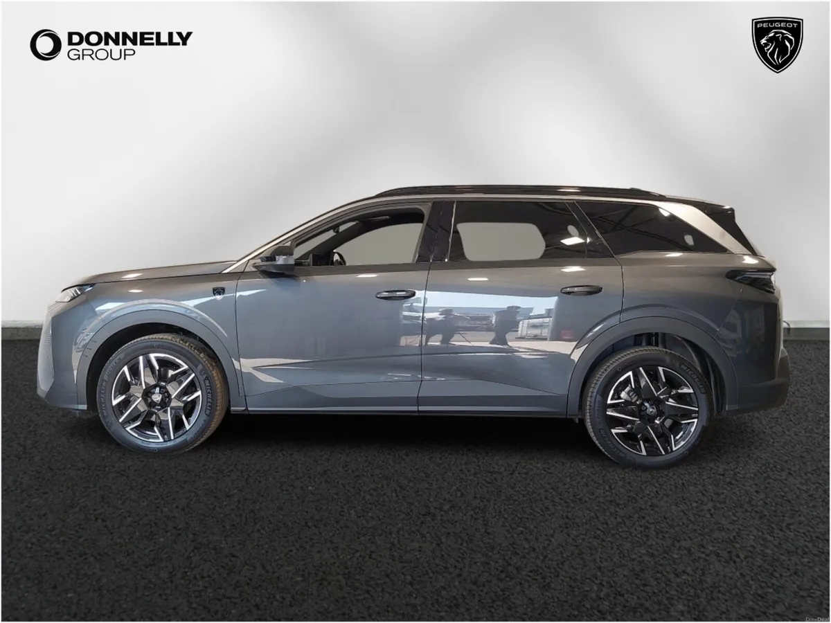 Peugeot 5008 Estate GT - Image 3