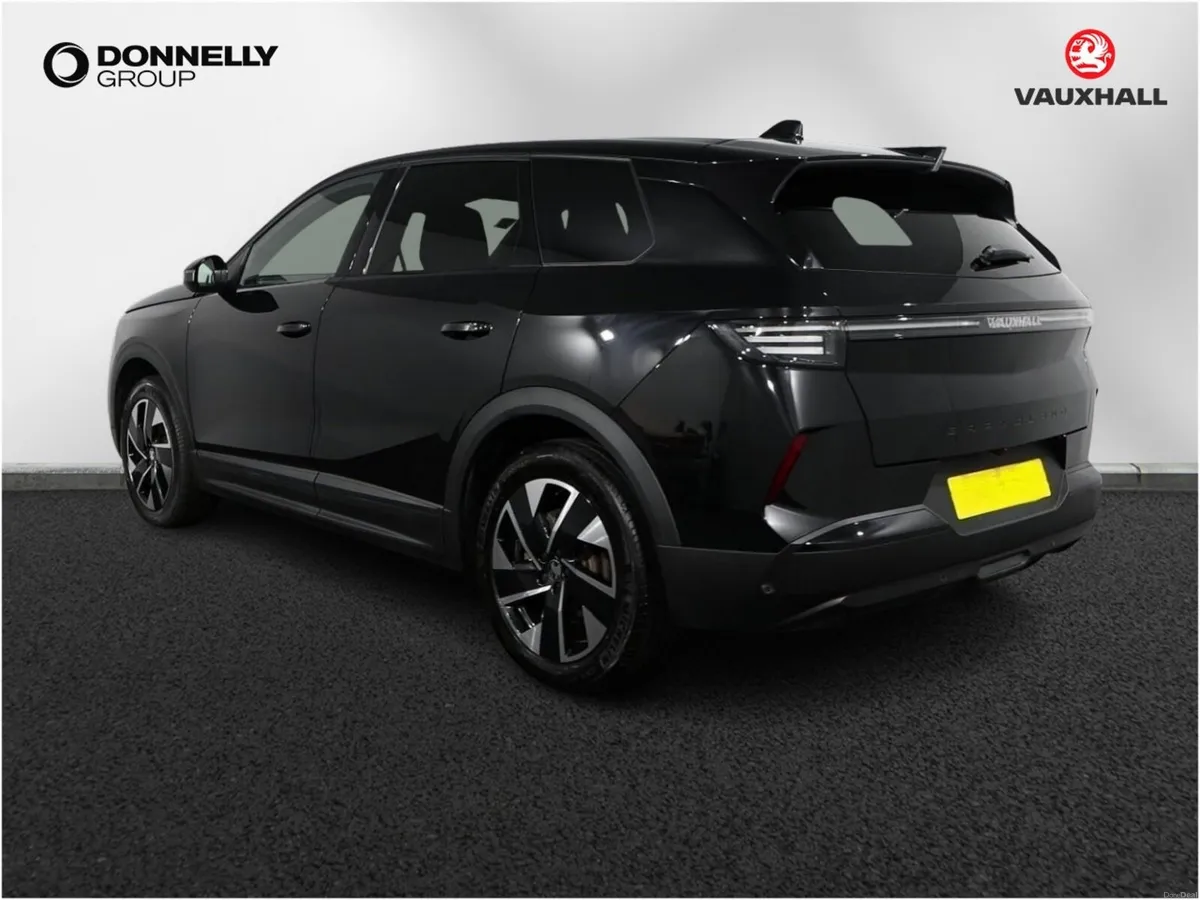 Vauxhall Grandland Hatchback Ultimate - Image 2