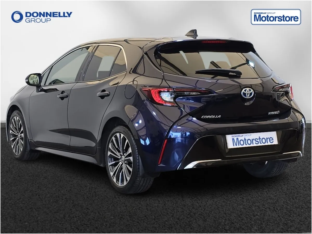 Toyota Corolla Hatchback Design - Image 2