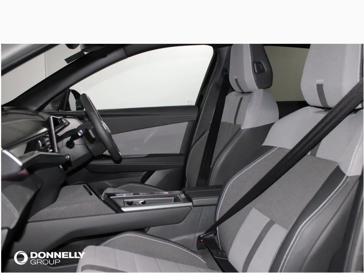 Vauxhall Grandland Hatchback Ultimate - Image 4