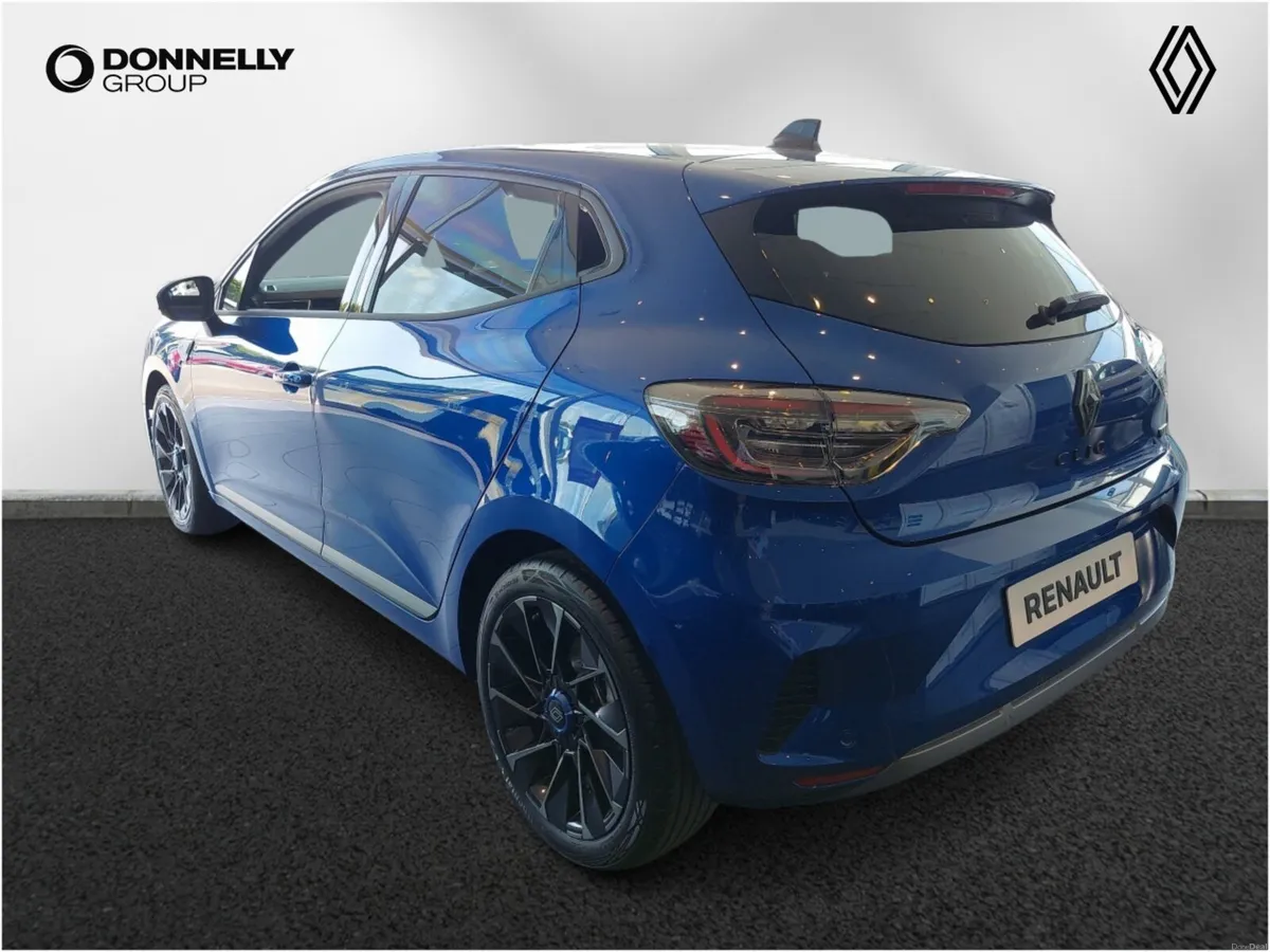 Renault Clio Hatchback Techno Esprit Alpine - Image 2