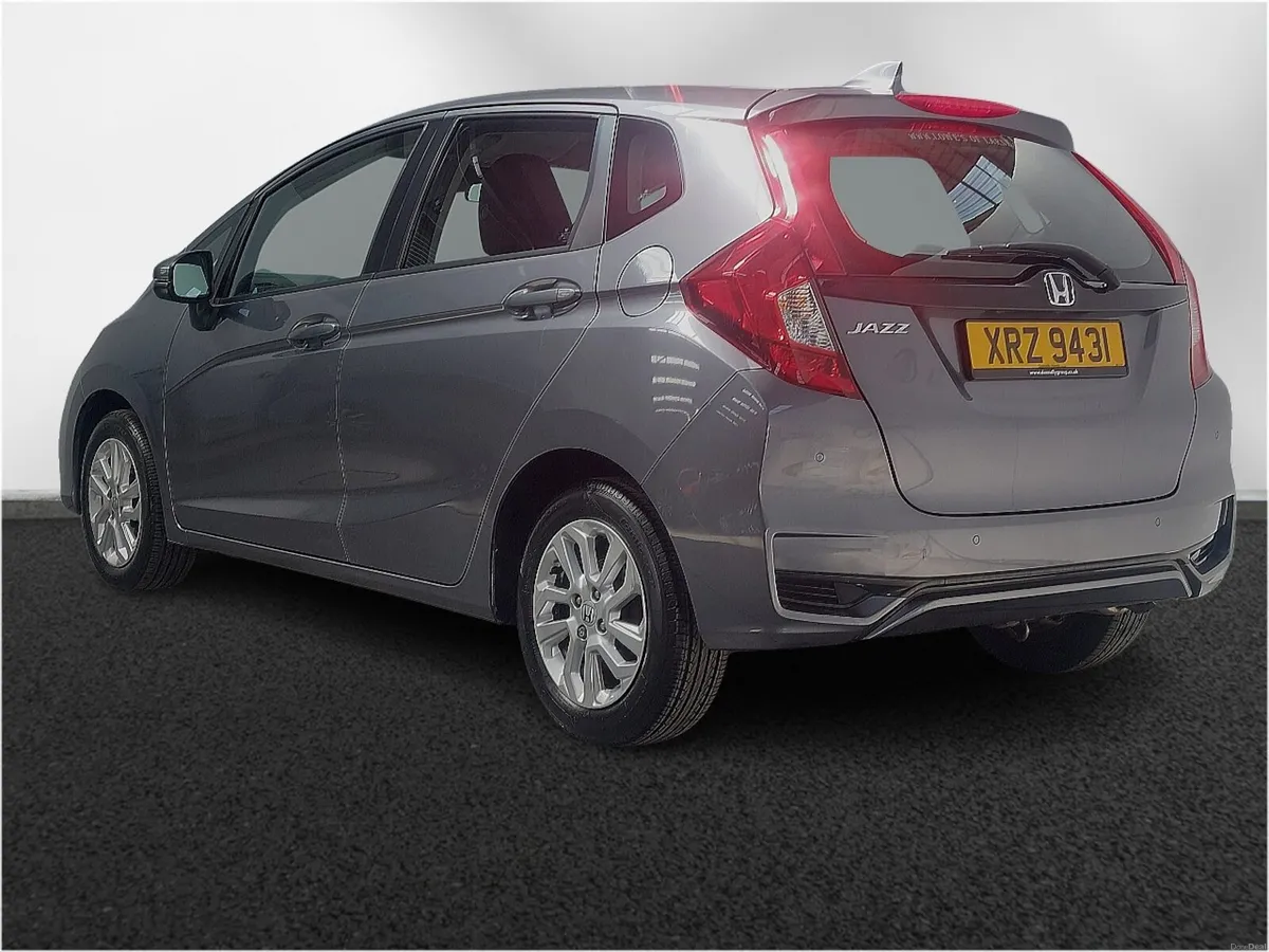 Honda Jazz Hatchback SE - Image 3