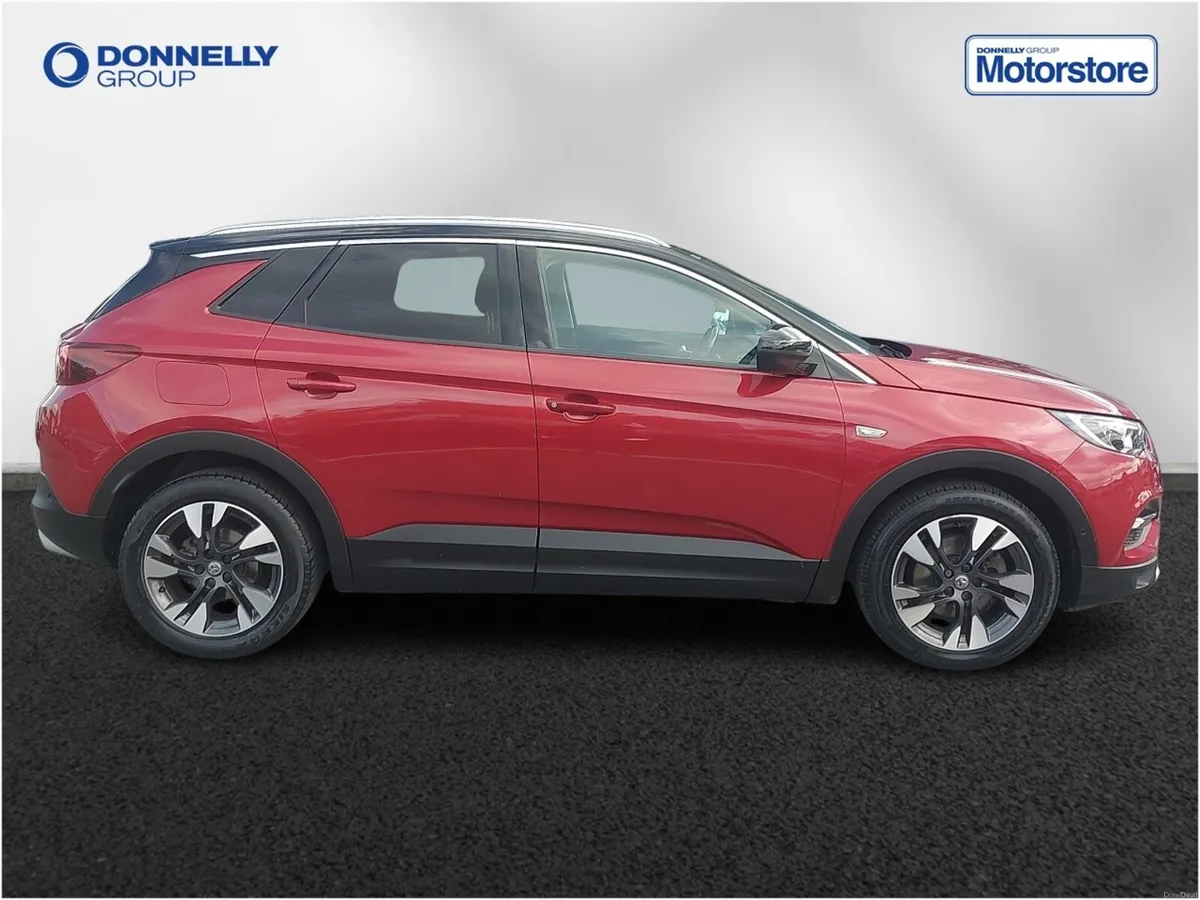 Vauxhall Grandland X Diesel Hatchback Sport Nav - Image 3