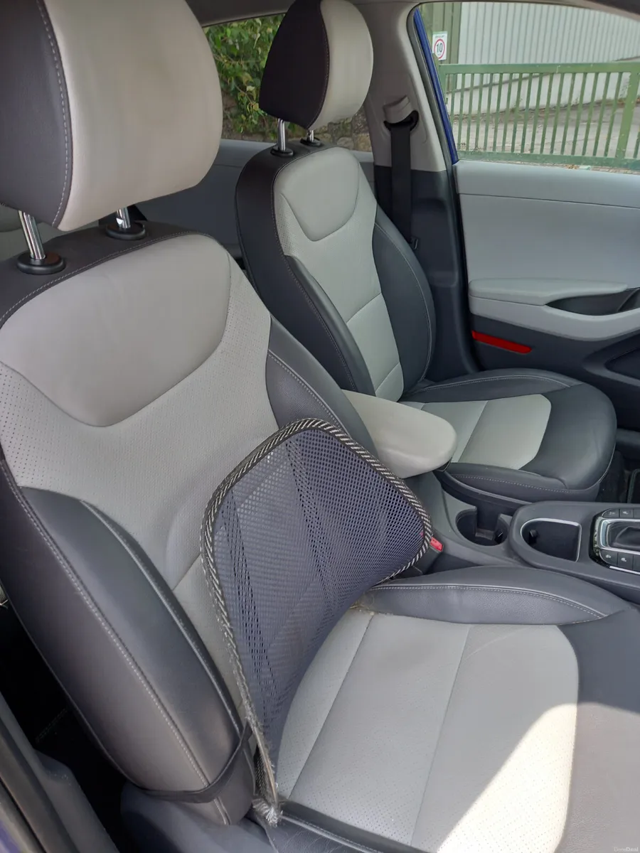 2020 Hyundai IONIQ 1.6 Petrol Hybrid - Image 3