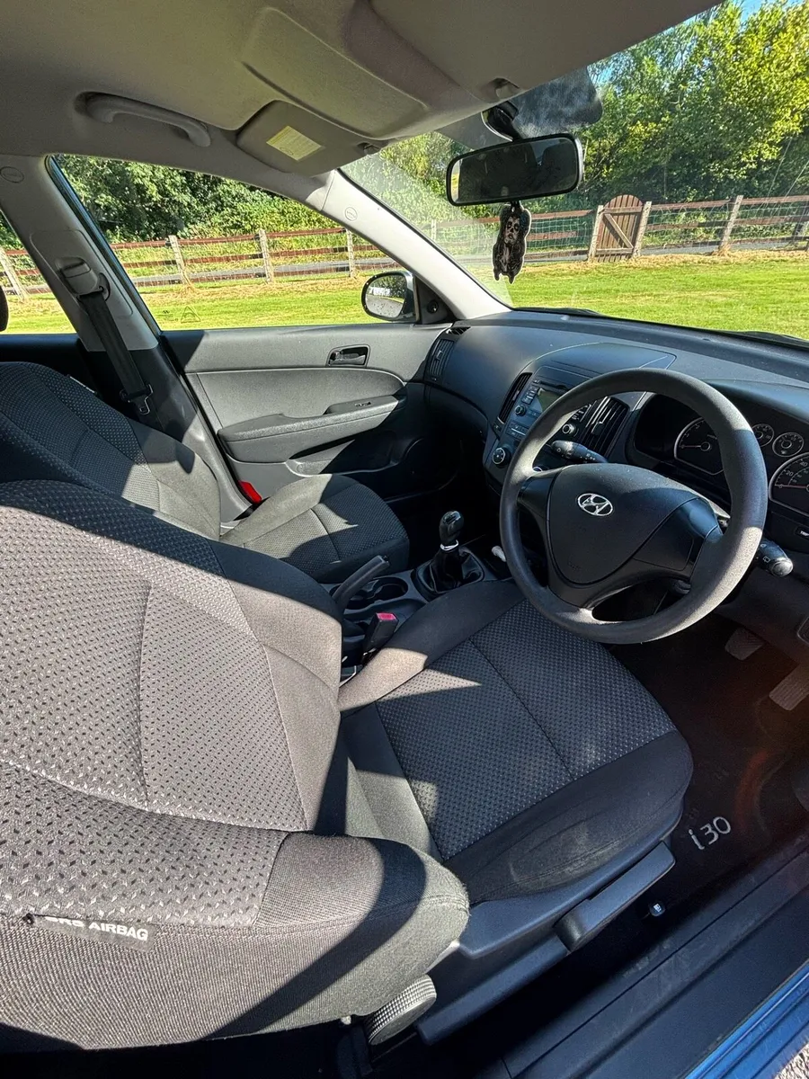 Car - Image 6