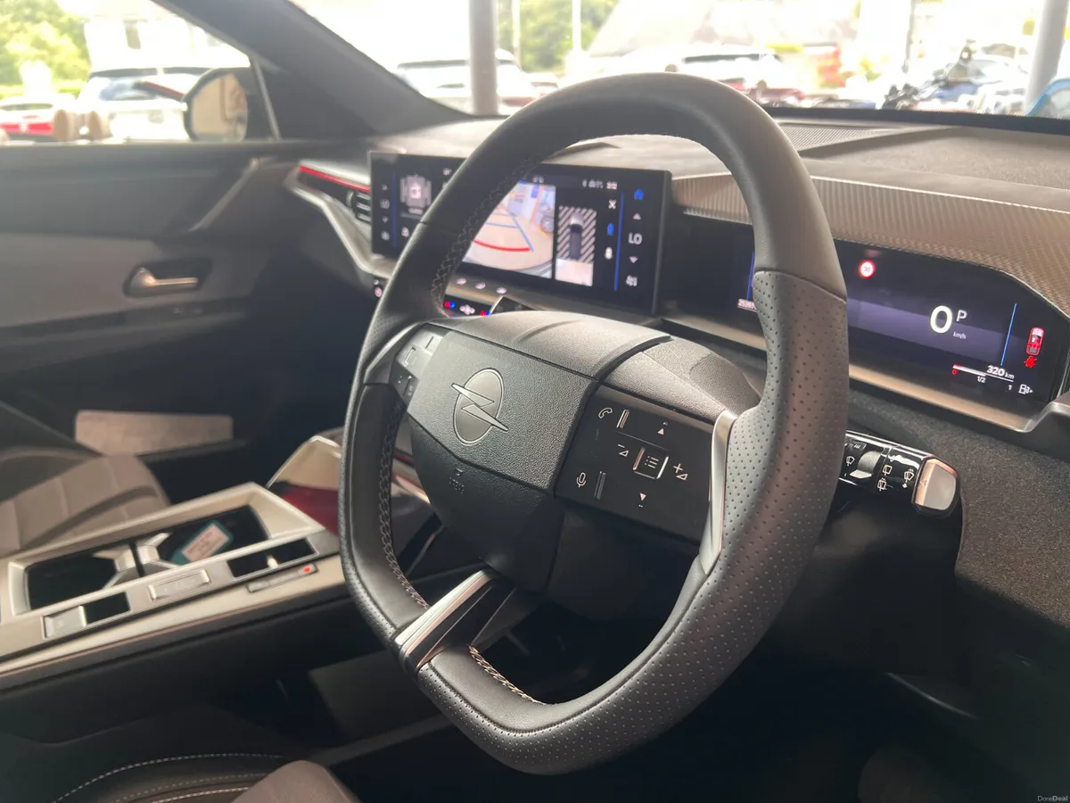 GS Auto Hybrid As New Top Spec 2025 MPHEV New Gene - Image 6