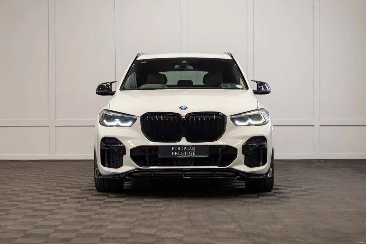 2022 BMW X5 X-Drive 45e M-Sport - Image 2