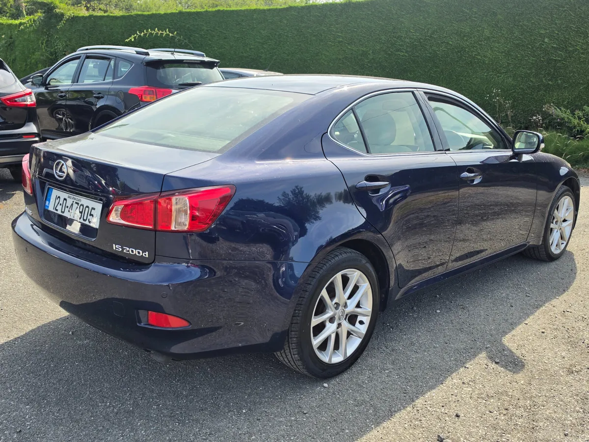12 Lexus IS200D Advance Low Miles & High spec - Image 4